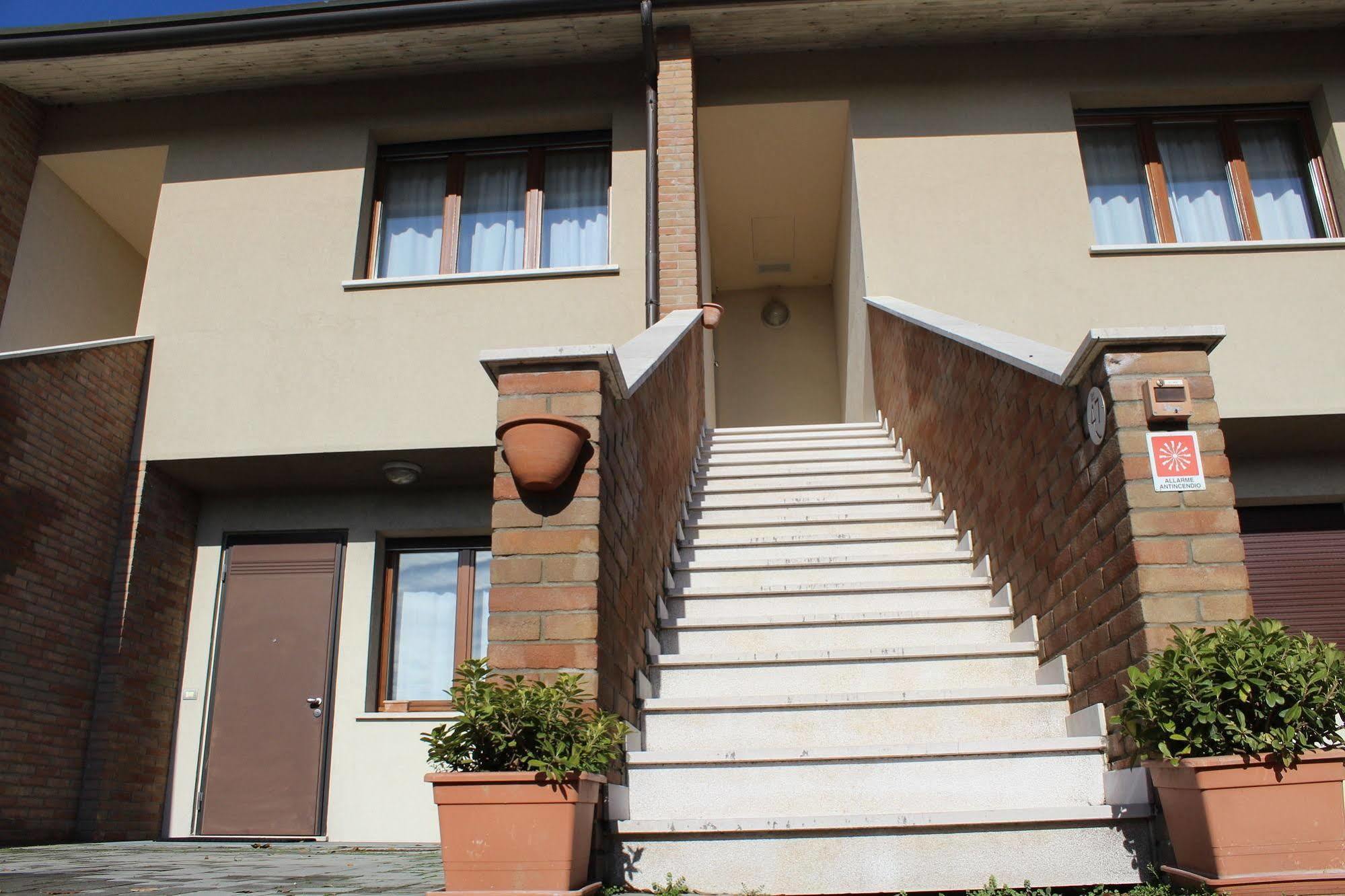 Blue Relais Garda Hotel Carpenedolo Eksteriør billede